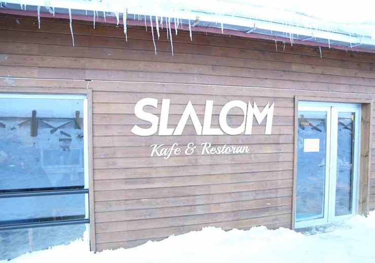 Slalom Cafe & Restaurant